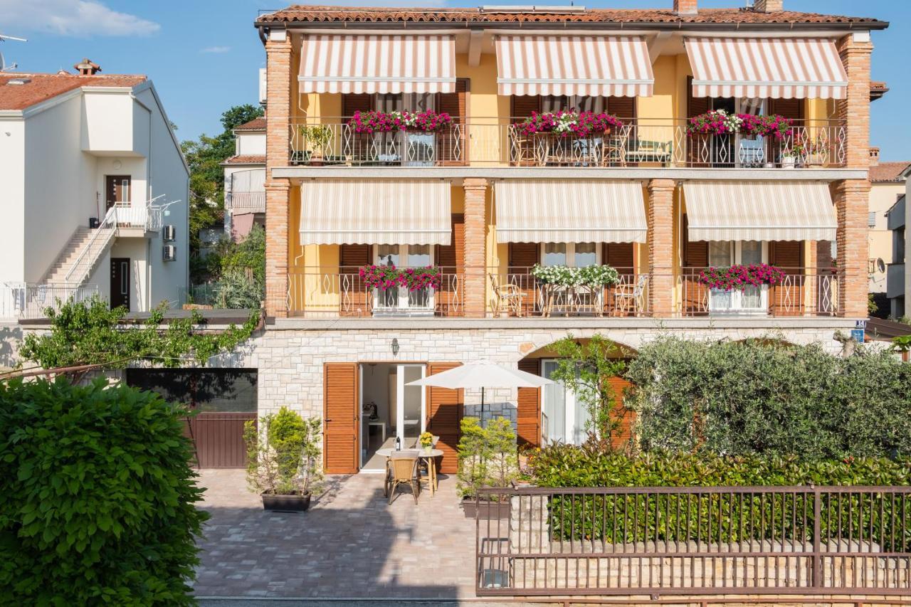 Apartmani Jolly Porec: Blizu Centra I Mora Екстер'єр фото